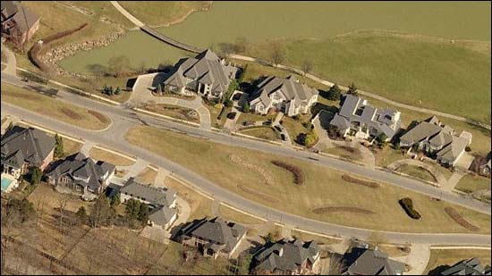 Read more about the article Top 10 Wealthiest Zip Codes in Louisville – #4 Louisville, KY 40245