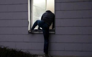 Read more about the article How to Protect Your New Home Against Burglary