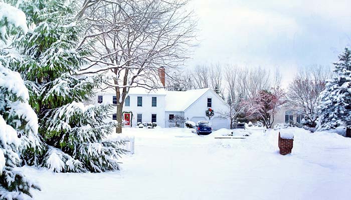 Photo of a house in winter