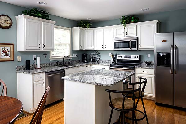 Photo of a kitchen with new Energy Star appliances